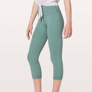 teal wunder under high-rise cropped leggings sz 4